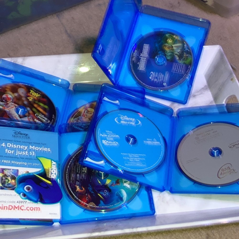 Disney DVD Collection - Picture 10 of 10